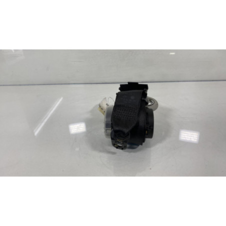 Ceinture arriere droit VOLKSWAGEN GOLF 4 Photo n°1