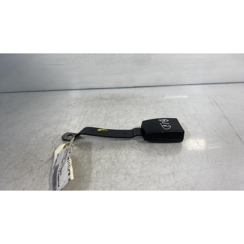Attache ceinture avant droit VOLKSWAGEN POLO 4 Photo n°3