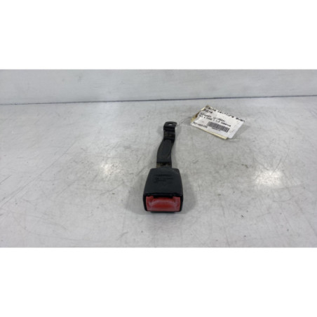 Attache ceinture avant gauche VOLKSWAGEN POLO 4 Photo n°1