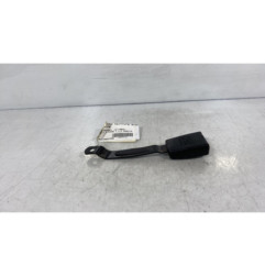Attache ceinture avant gauche VOLKSWAGEN POLO 4