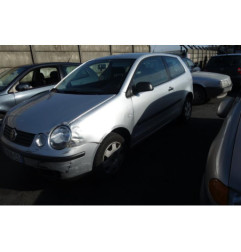 Attache ceinture avant gauche VOLKSWAGEN POLO 4