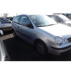Attache ceinture avant gauche VOLKSWAGEN POLO 4