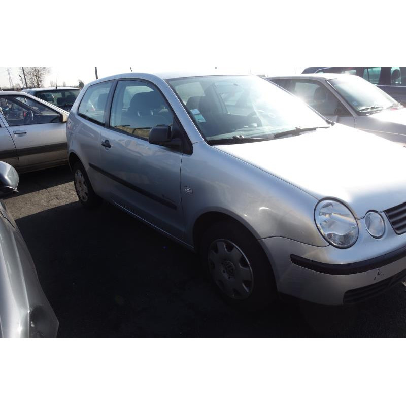 Attache ceinture avant gauche VOLKSWAGEN POLO 4 Photo n°7