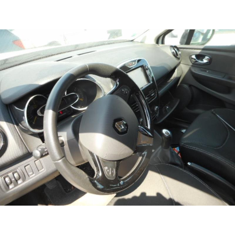 Fermeture de capot RENAULT CLIO 4 Photo n°10