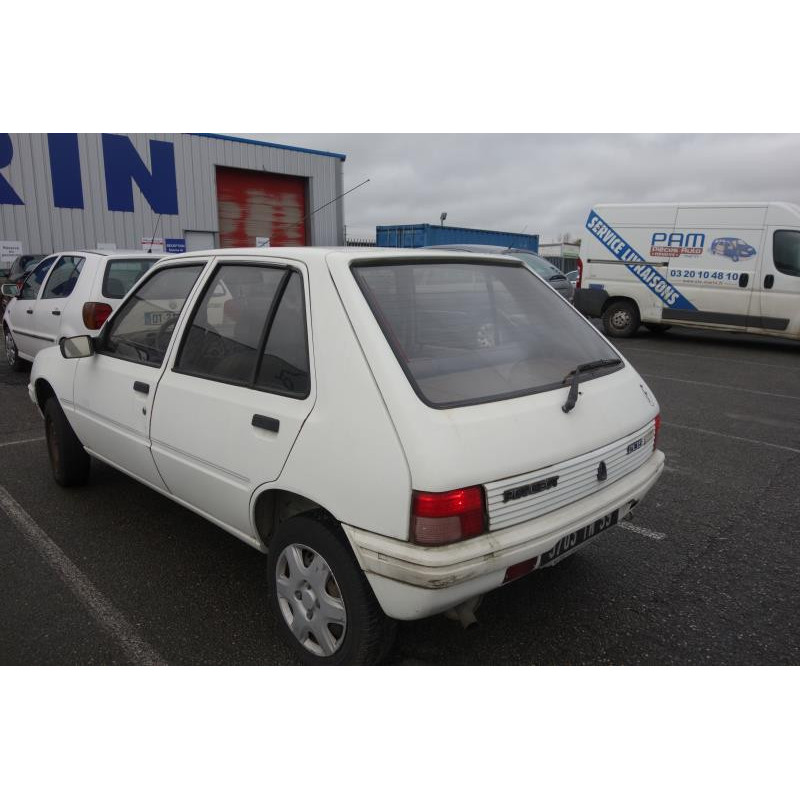 Leve vitre mecanique avant droit PEUGEOT 205 Photo n°5