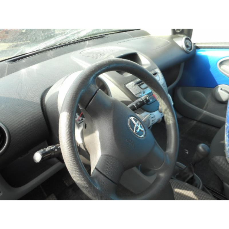 Trappe d'essence TOYOTA AYGO 1 Photo n°8