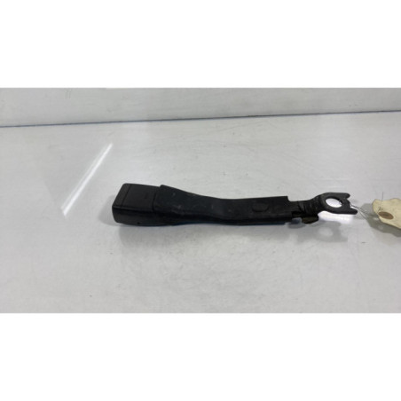 Attache ceinture avant droit TOYOTA AYGO 1 Photo n°1