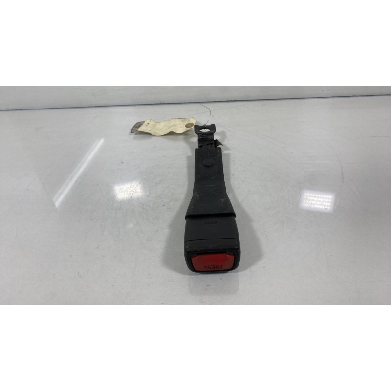 Attache ceinture avant droit TOYOTA AYGO 1 Photo n°3