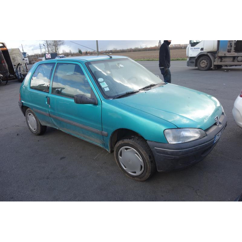 Ceinture arriere droit PEUGEOT 106 Photo n°7