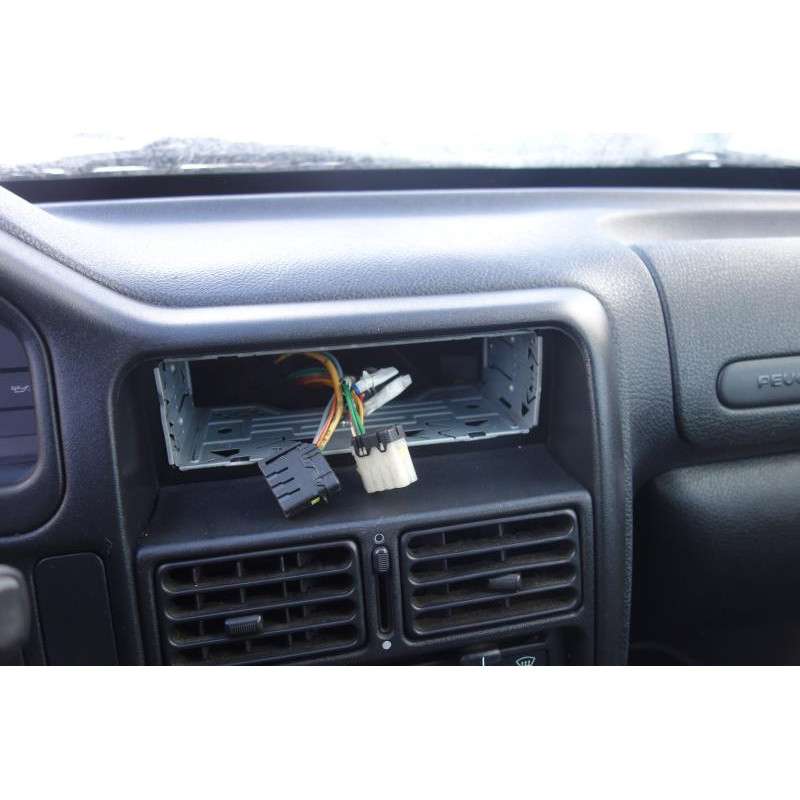 Ceinture arriere droit PEUGEOT 106 Photo n°10