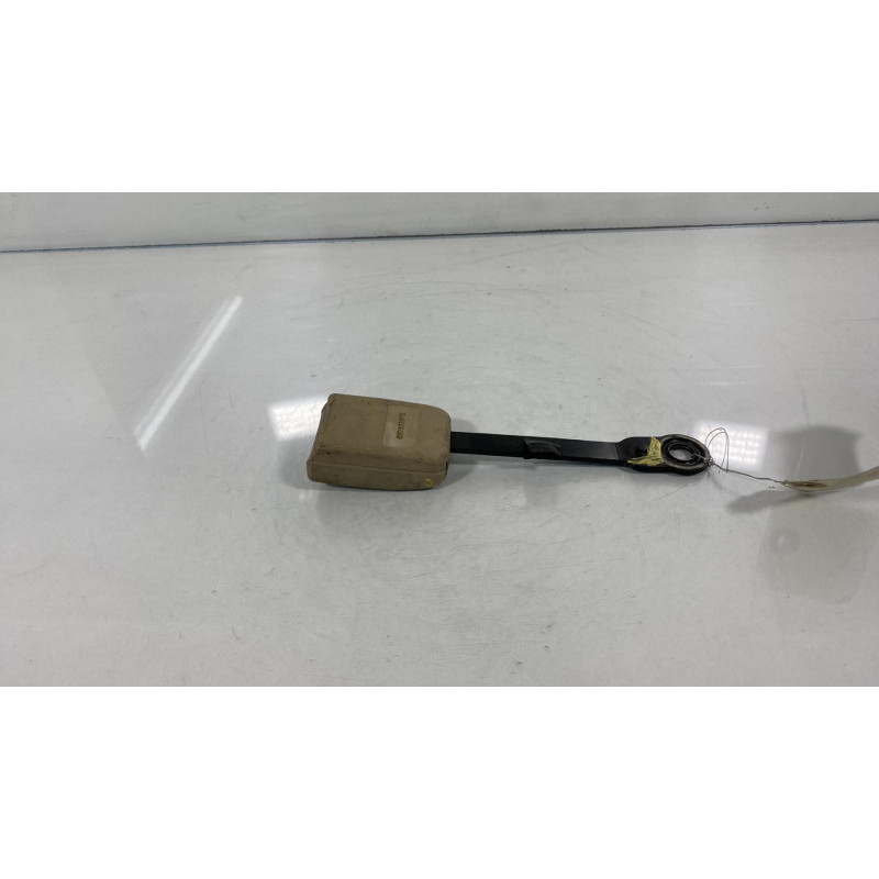 Attache ceinture avant droit PEUGEOT 607 Photo n°2