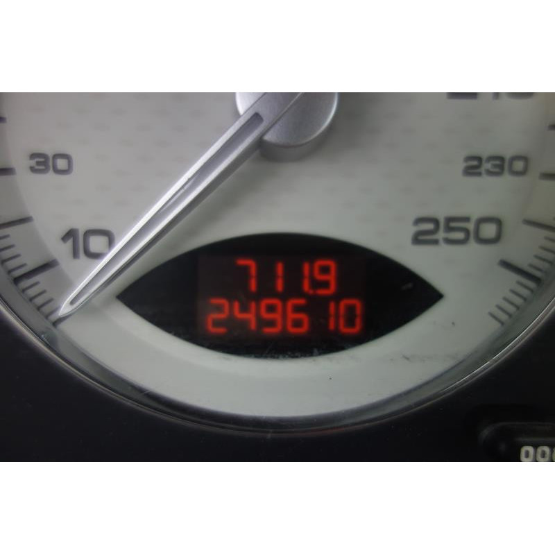 Attache ceinture avant droit PEUGEOT 607 Photo n°10