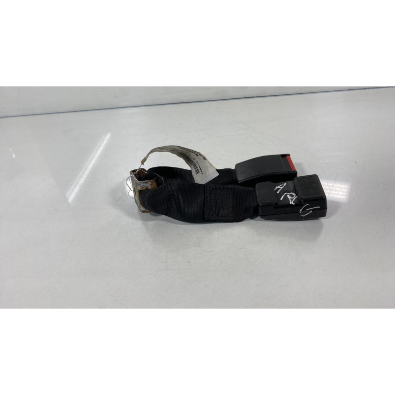 Attache ceinture arriere gauche OPEL CORSA B Photo n°2