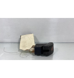 Bouton de warning OPEL CORSA B Photo n°1