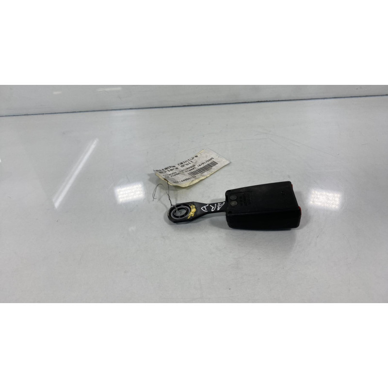 Attache ceinture arriere droit CITROEN C2 Photo n°3