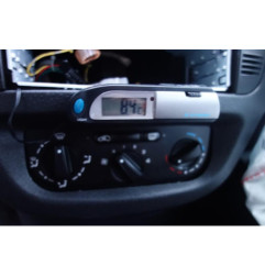 Attache ceinture arriere droit CITROEN C2