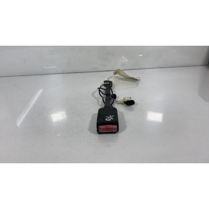 Attache ceinture avant droit PEUGEOT 308 1 Photo n°2