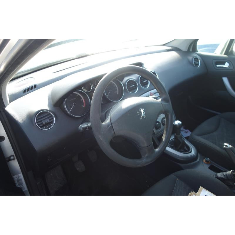 Attache ceinture avant droit PEUGEOT 308 1 Photo n°8