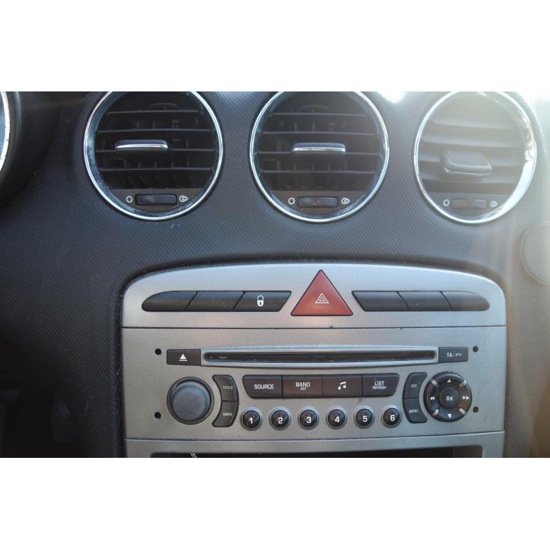 Attache ceinture avant droit PEUGEOT 308 1 Photo n°10