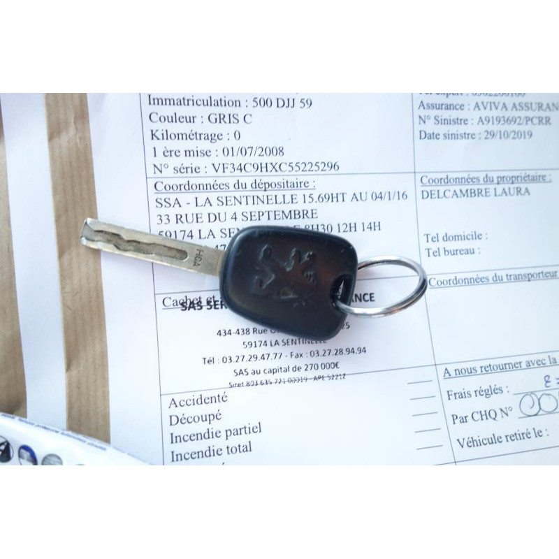 Attache ceinture avant droit PEUGEOT 308 1 Photo n°11