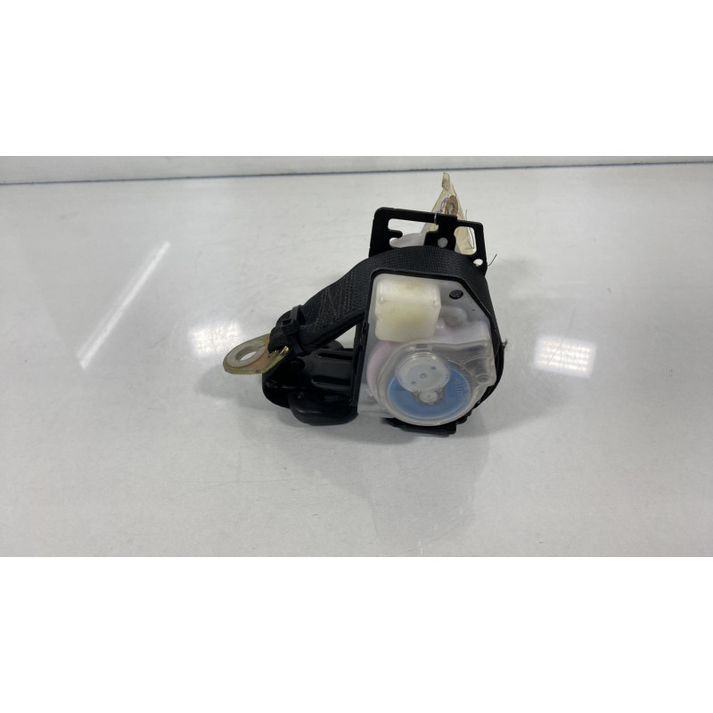 Ceinture arriere droit TOYOTA COROLLA 10 Photo n°3