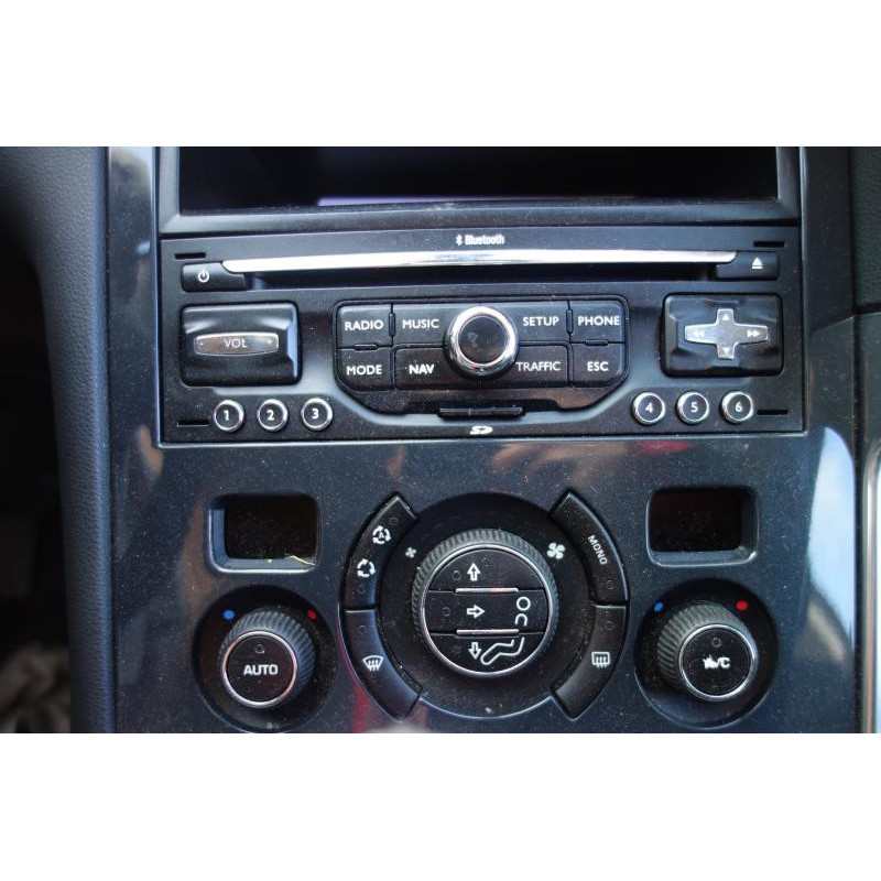 Verin de coffre PEUGEOT 3008 1 Photo n°8