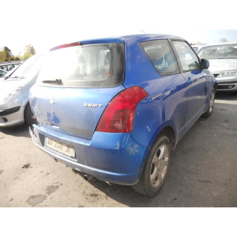 Bouton de coffre SUZUKI SWIFT 3 Photo n°6