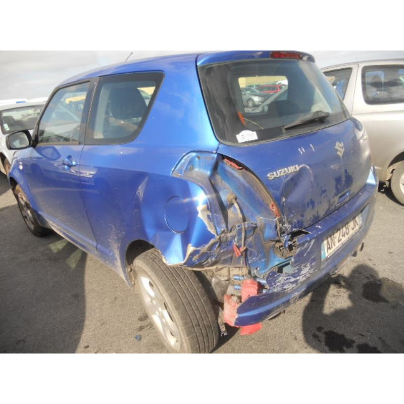 Bouton de coffre SUZUKI SWIFT 3 Photo n°8