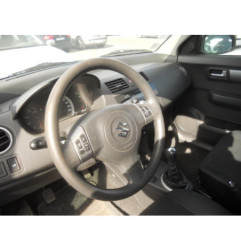 Bouton de coffre SUZUKI SWIFT 3