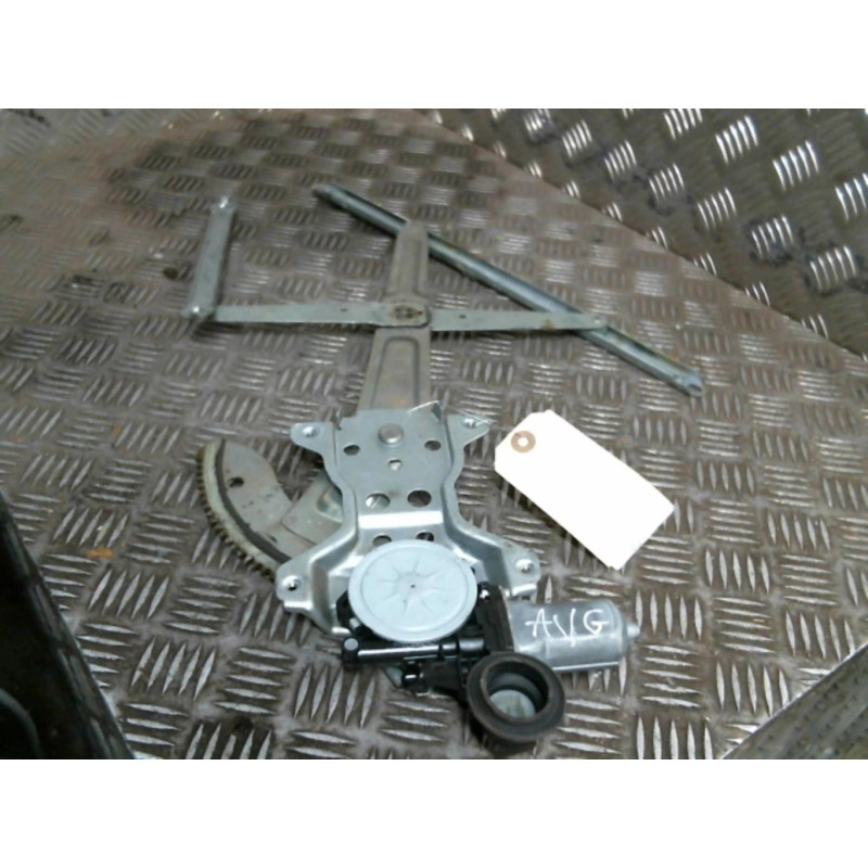 Leve vitre electrique avant gauche SUZUKI SWIFT 3 Photo n°2