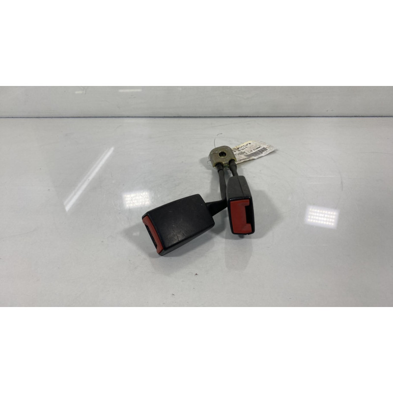 Attache ceinture arriere droit AUDI A3 1 Photo n°1