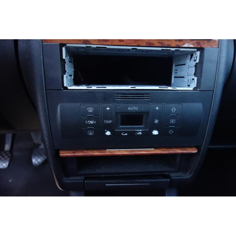 Attache ceinture arriere droit AUDI A3 1 Photo n°9