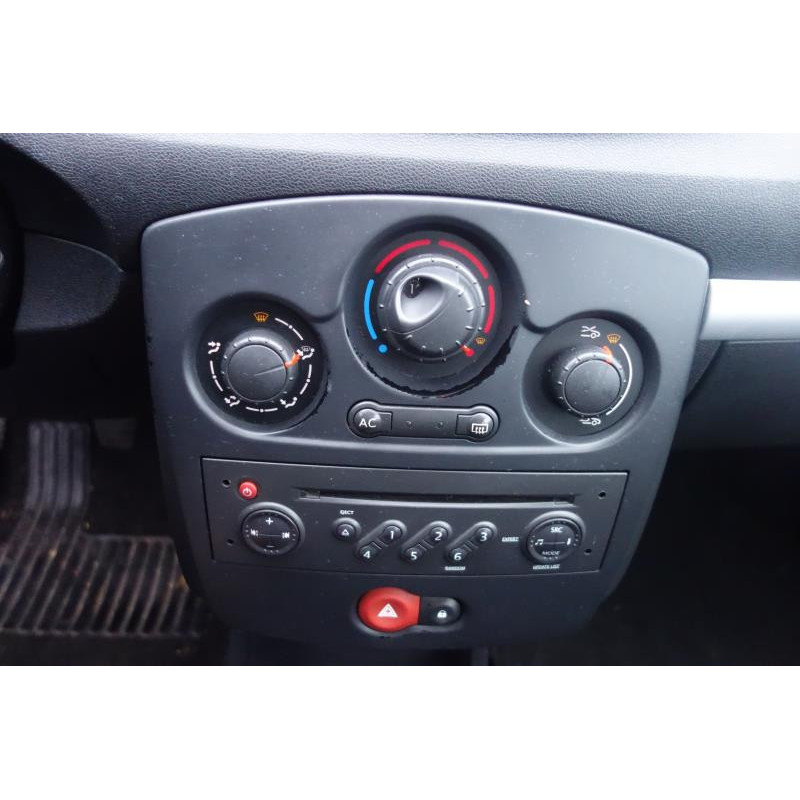Air bag conducteur RENAULT CLIO 3 Photo n°14