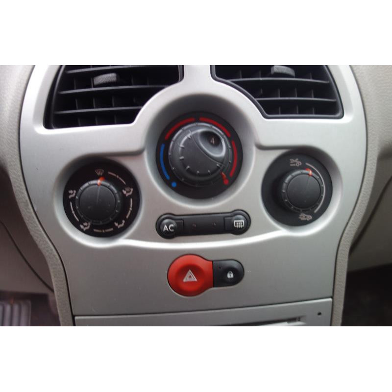 Pretensionneur de ceinture arriere gauche RENAULT MODUS Photo n°8