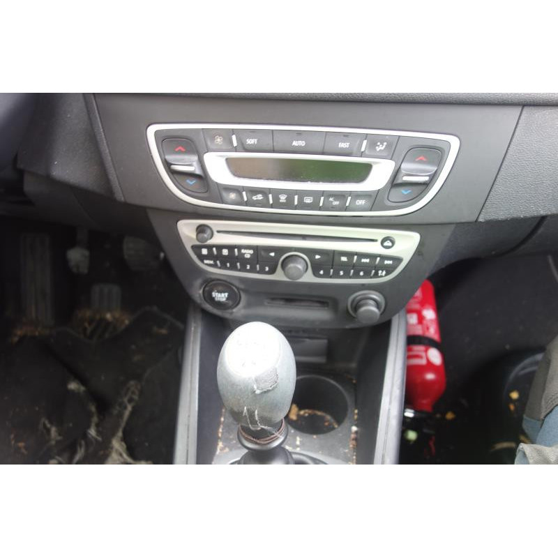 Volant RENAULT MEGANE 3 Photo n°6