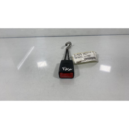Attache ceinture arriere droit VOLKSWAGEN NEW BEETLE 1 Photo n°1