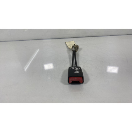 Attache ceinture arriere gauche VOLKSWAGEN NEW BEETLE 1 Photo n°1