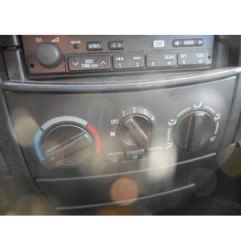 Bouton de coffre MITSUBISHI SPACE STAR 2