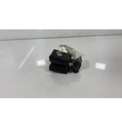 Attache ceinture arriere gauche FORD FOCUS 1 Photo n°1