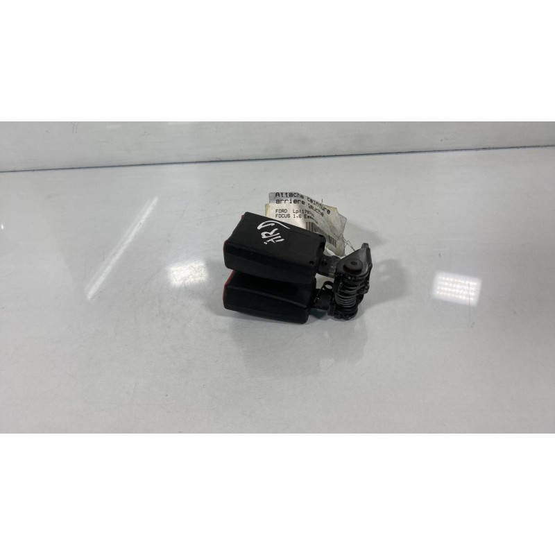 Attache ceinture arriere gauche FORD FOCUS 1 Photo n°1