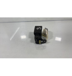 Attache ceinture arriere gauche FORD FOCUS 1