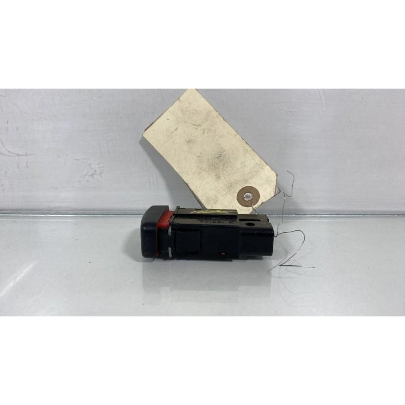 Bouton de warning MAZDA 323 5 Photo n°2