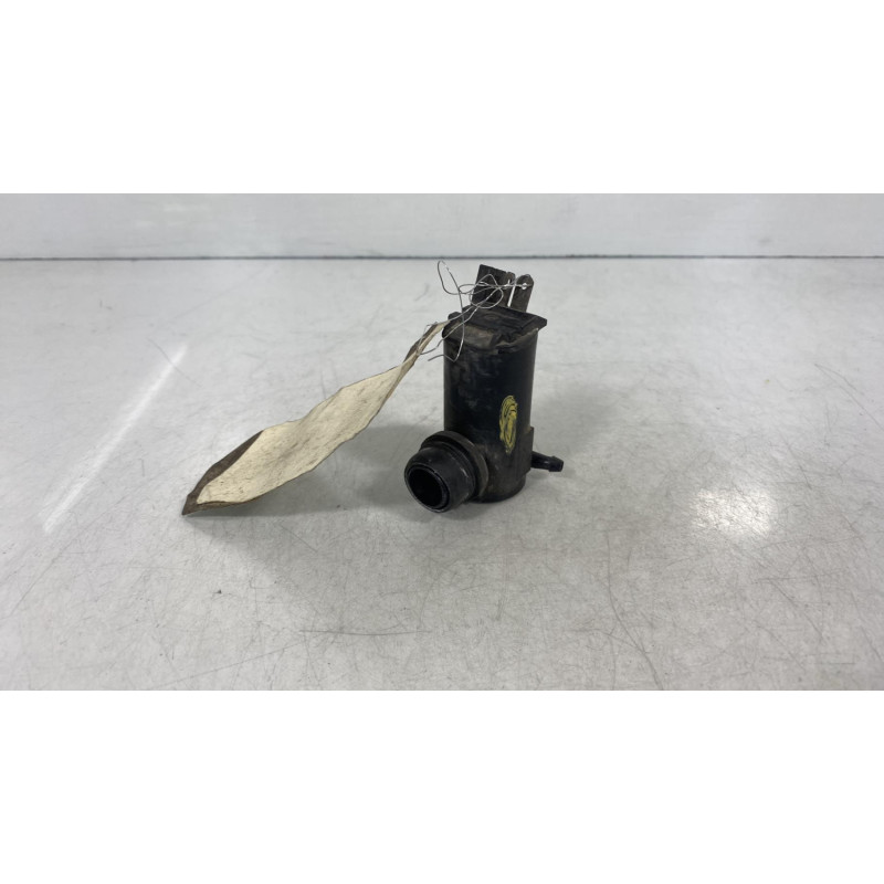 Pompe lave glace avant MAZDA 323 5 Photo n°3