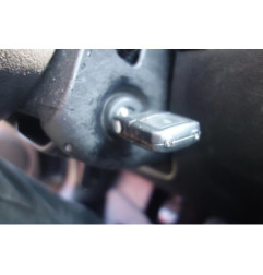 Attache ceinture arriere droit VOLKSWAGEN GOLF 4