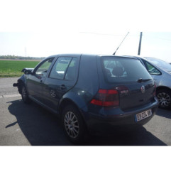 Attache ceinture arriere gauche VOLKSWAGEN GOLF 4