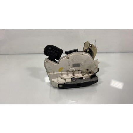 Serrure arriere droit VOLKSWAGEN POLO 5 Photo n°1
