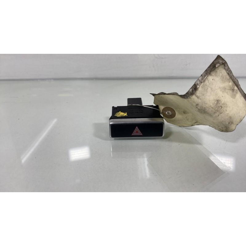 Bouton de warning VOLKSWAGEN SHARAN 2 Photo n°3