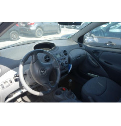 Feu arriere stop central TOYOTA YARIS 1