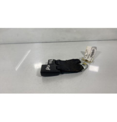 Attache ceinture arriere gauche TOYOTA YARIS 1 Photo n°1