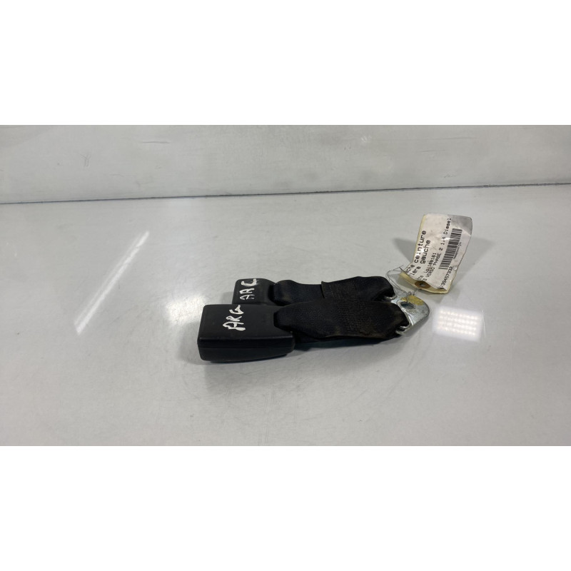 Attache ceinture arriere gauche TOYOTA YARIS 1 Photo n°1